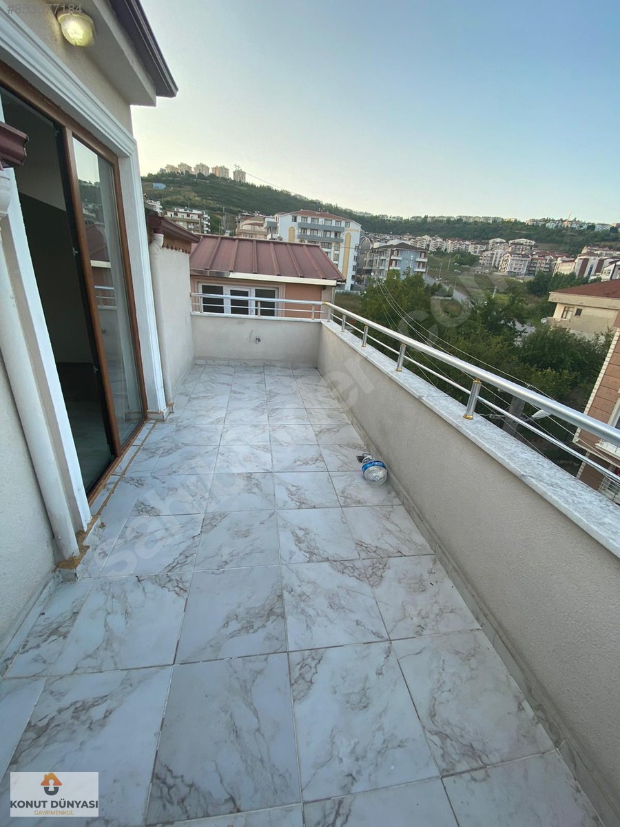 Emlak Ofisinden 4+1, 200 m² Kiralık Daire 1.300 TL�ye