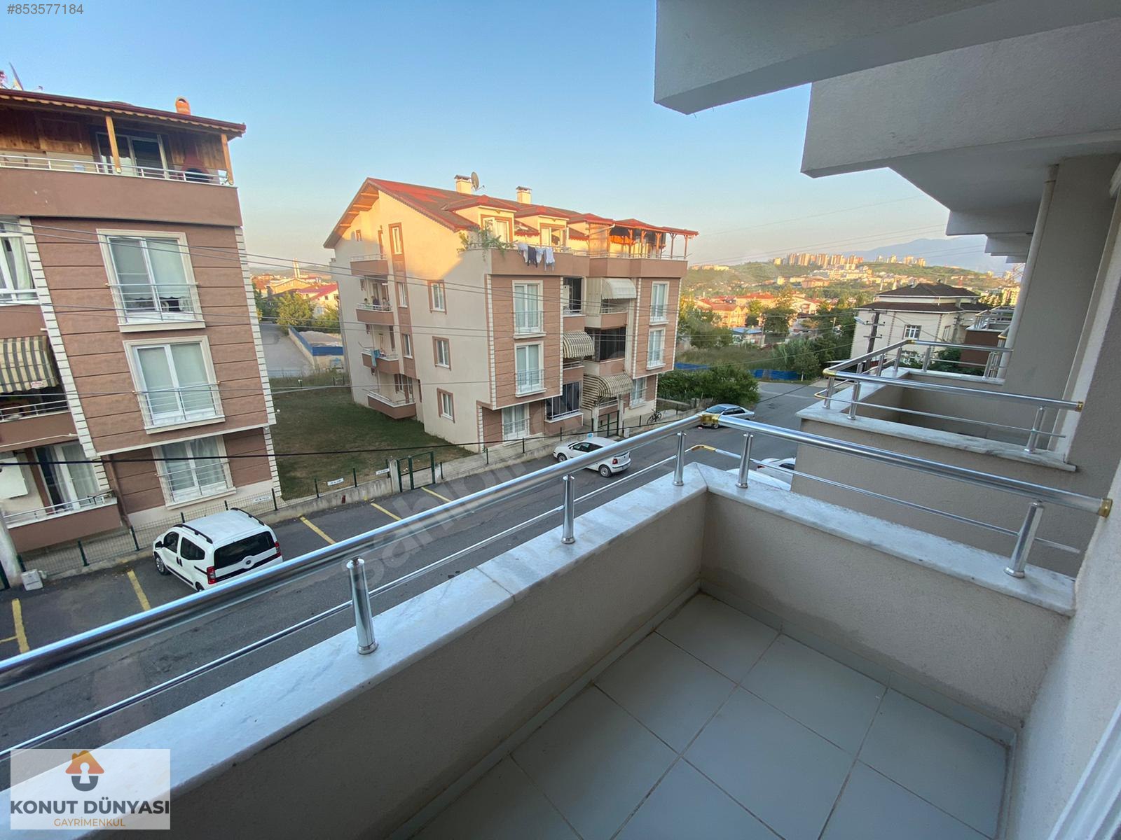 Emlak Ofisinden 4+1, 200 m² Kiralık Daire 1.300 TL�ye