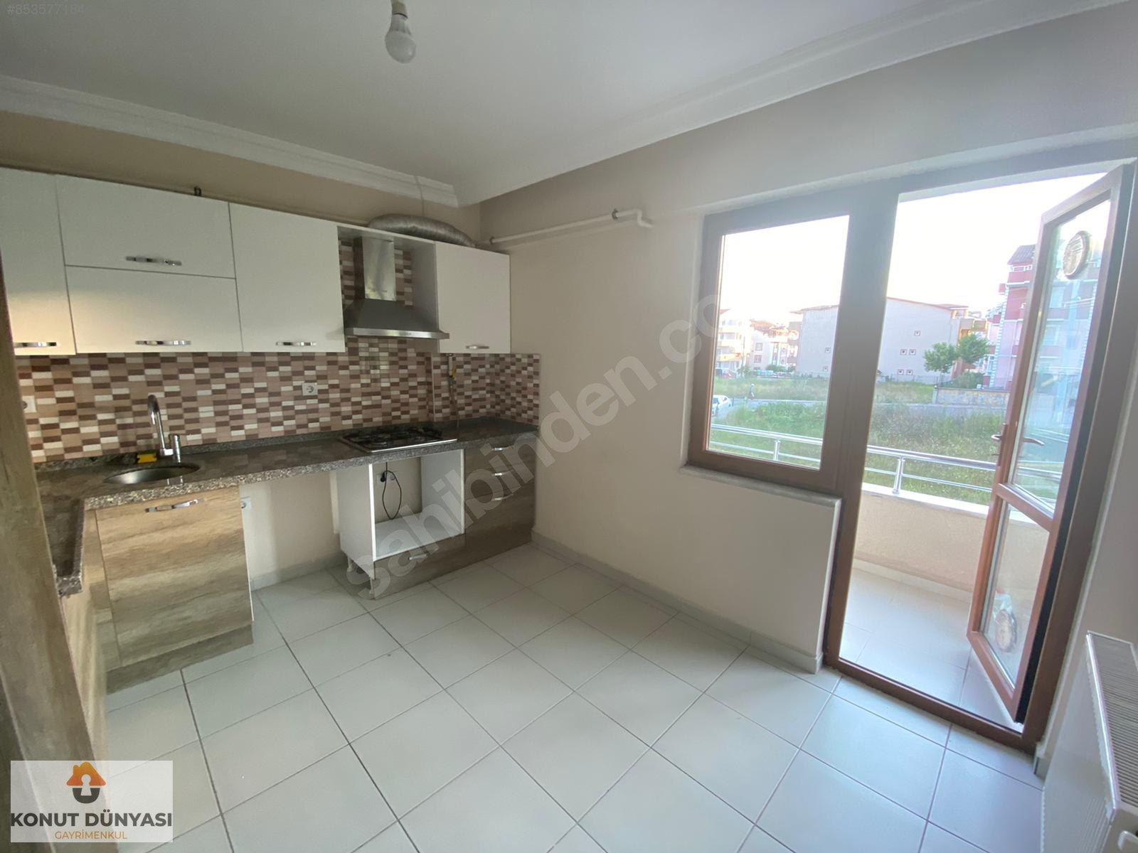 Emlak Ofisinden 4+1, 200 m² Kiralık Daire 1.300 TL�ye