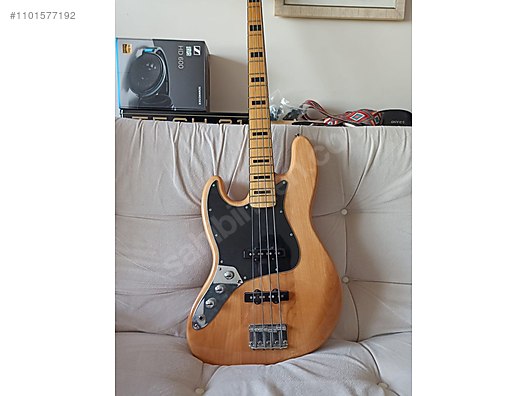 Squier jazz bass 70s deals vintage modified