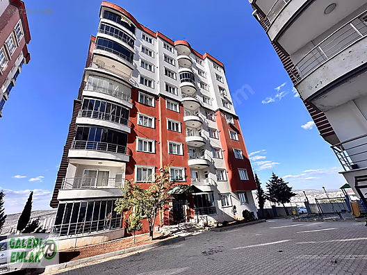 EMLAK 79 DAN ZİRVE SİTESİNDE BAKIMLI MASRAFSIZ 3+1 #1272577539