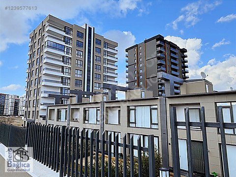 KADRAJ YAŞAMKENTTE 4+1 SATILIK LÜKS VİLLA