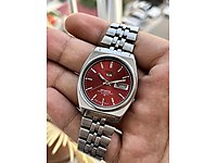 Seiko V Red Vintage