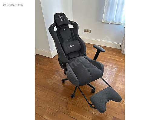 Used & Brand New Items / Gaming & Gamers Exclusive / Gaming Equipment / Gaming Chair