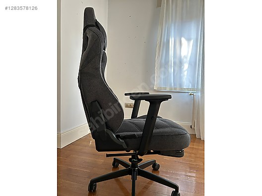 Used & Brand New Items / Gaming & Gamers Exclusive / Gaming Equipment / Gaming Chair