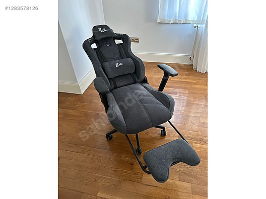 Used & Brand New Items / Gaming & Gamers Exclusive / Gaming Equipment / Gaming Chair