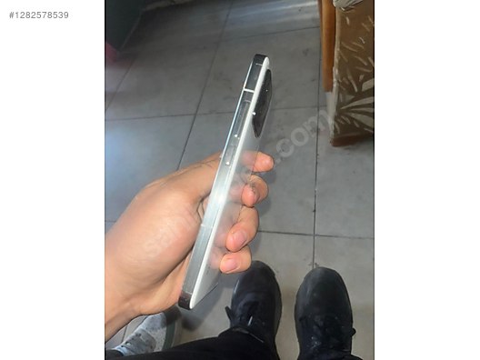 Used & Brand New Items / Cell Phones & Accessories / Cell Phones / Xiaomi / 13