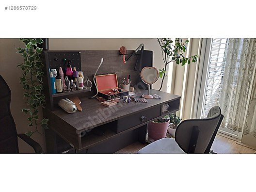 Used & Brand New Items / Gaming & Gamers Exclusive / Gaming Equipment / Gaming Desk