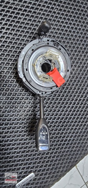 Mercedes E Sinyal Kolu