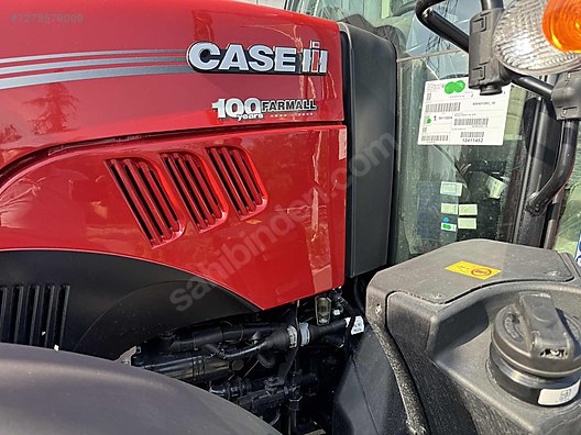 Machinery / Agricultural Machines / Tractors / Case IH / Farmall 100M