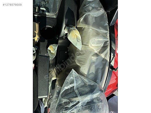 Machinery / Agricultural Machines / Tractors / Case IH / Farmall 100M