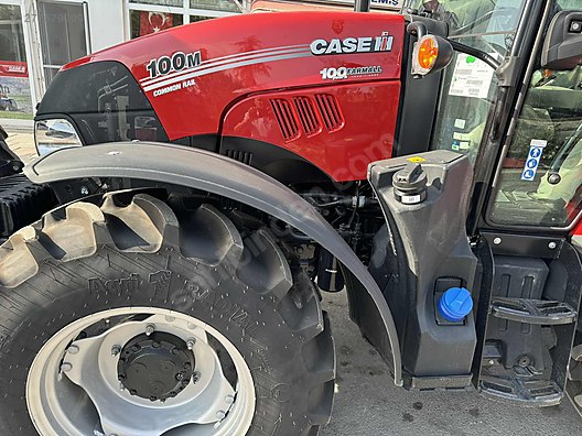 Machinery / Agricultural Machines / Tractors / Case IH / Farmall 100M