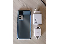 Xiaomi mi 12T pro 12/256 tertemiz sorunsuz.