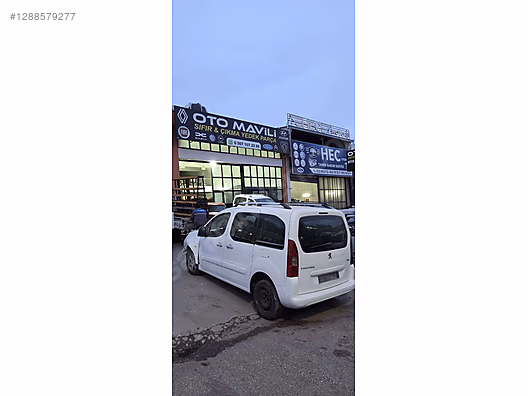 Peugeot Partner Tepe Sigorta Kutusu Göğüs İçi