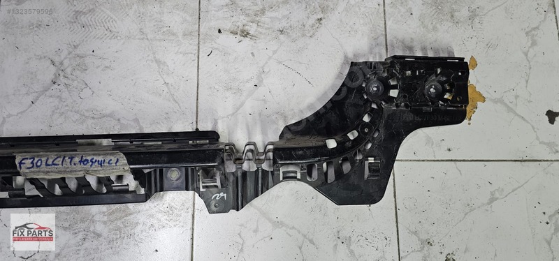 BMW 3 Serisi Tampon Tutacağı
