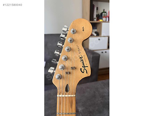Squier Elektro Gitar