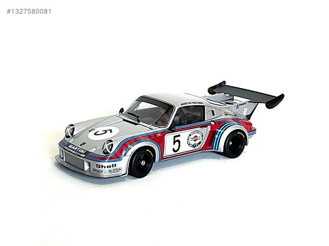 Autoart Diecast Model 1:18 Porsche Araba - 1327580081