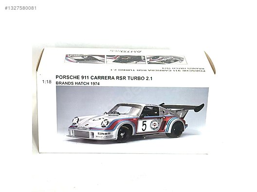 Autoart Diecast Model 1:18 Porsche Araba - 1327580081
