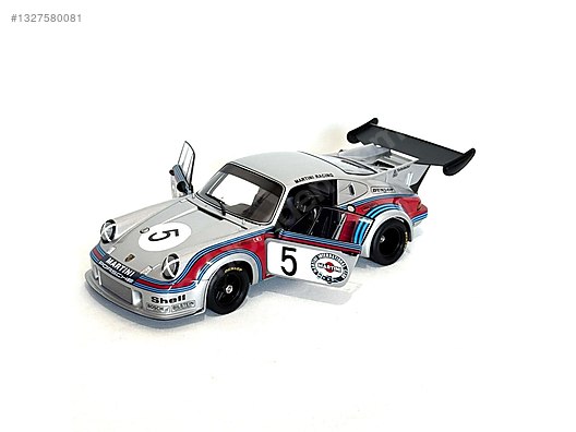 Autoart Diecast Model 1:18 Porsche Araba - 1327580081