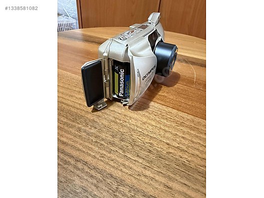 35 mm Film Cameras / Olympus / Olympus Mju II Zoom 80 on