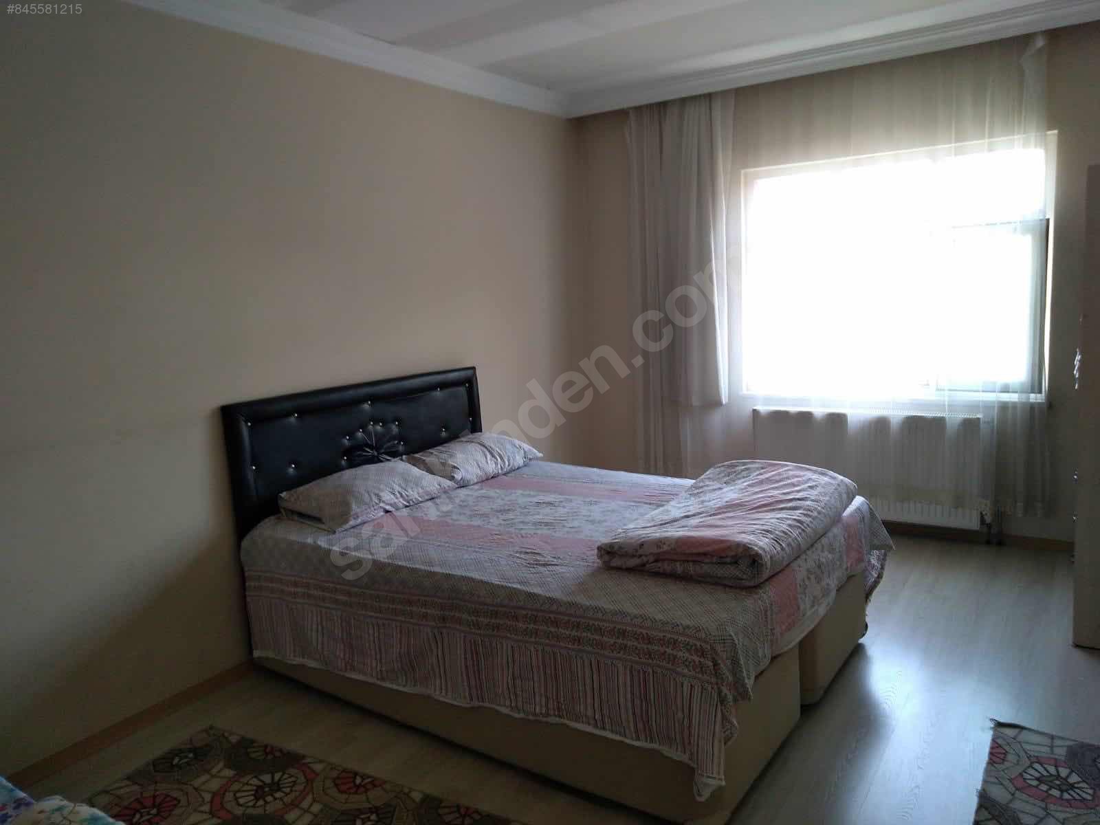 VAN ÇARŞI MERKEZDE GÜNLÜK KİRALIK DAYALI DÖŞELİ DAİRE Günlük Kiralık