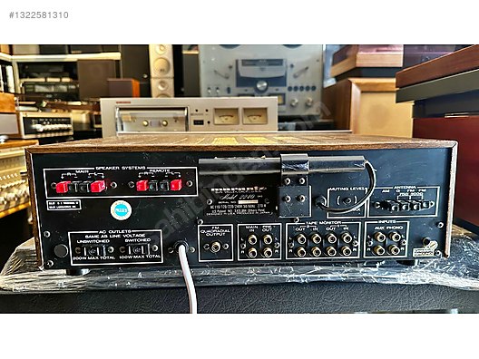 Marantz Receiver Amfi - Marantz 2240 Stereophonic Receiver (1974