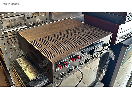 Marantz Receiver Amfi - Marantz 2240 Stereophonic Receiver (1974