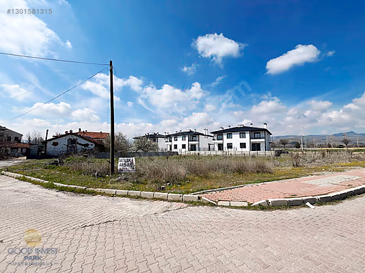 Hızla Gelişen Bölgede Kavşak Noktasına Yakın 1.007m² Arsa