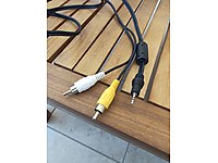 3.5mm Stereo To 2 Rca Aux Ses/Kulaklık Kablosu