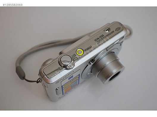 Compact / Sony / Cybershot DSC W35 / Sony Cybershot w35 on