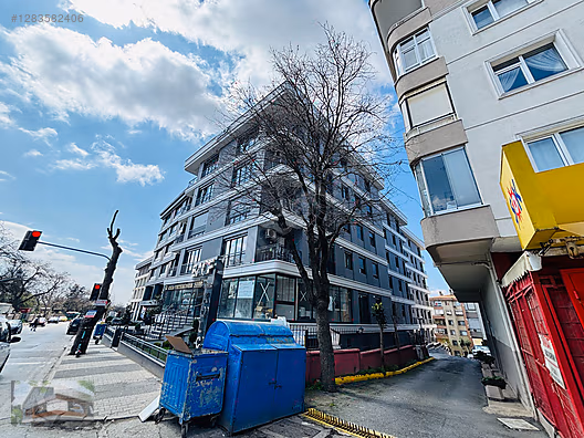 KOŞUYOLU ANA CADDE ÜZERİNDE OTURUMA HAZIR SIFIR 3+1 SATILIK