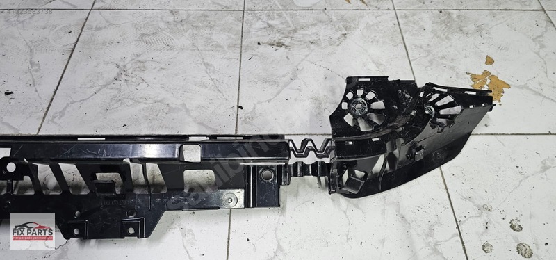 BMW 1 Serisi Tampon Braketi (Arka)