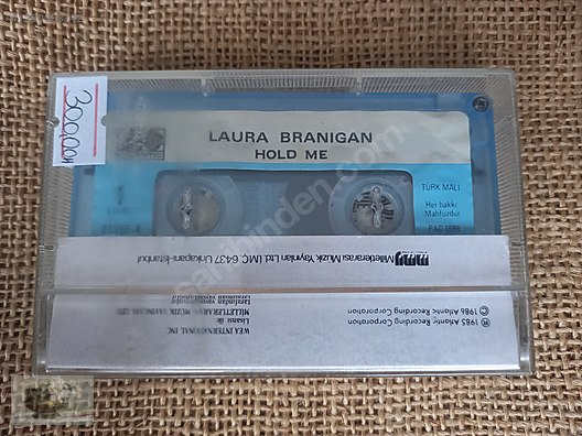 Pop / LAURA BRANIGAN KASET* HOLD ME on sahibinden.com - 1290583742