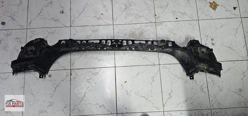 BMW 5 Serisi Tampon Braketi (Arka)