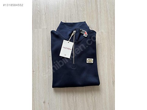 Valentino Orijinal Lacivert Sweatshirt Sıfır Etiketli! on Valentino Orijinal Lacivert Sweatshirt Sıfır Etiketli! on