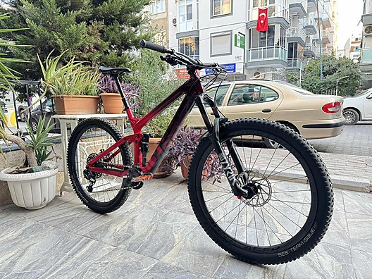 Trek Slash 9.8 Karbon Enduro Da Bisikleti Full Suspansiyon sahibinden da 1207585811