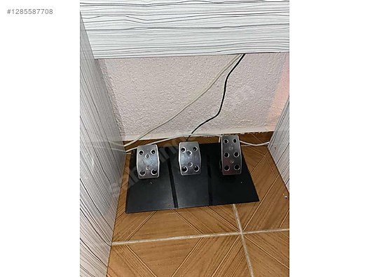 Used & Brand New Items / Gaming & Gamers Exclusive / Gaming Equipment / PC Game Racing Wheels