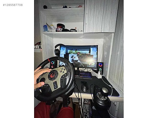 Used & Brand New Items / Gaming & Gamers Exclusive / Gaming Equipment / PC Game Racing Wheels