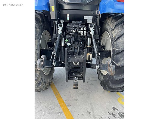 Machinery / Agricultural Machines / Tractors / New Holland / T6.160