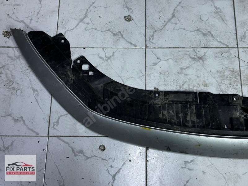 Mercedes EQB Tampon (Ön)