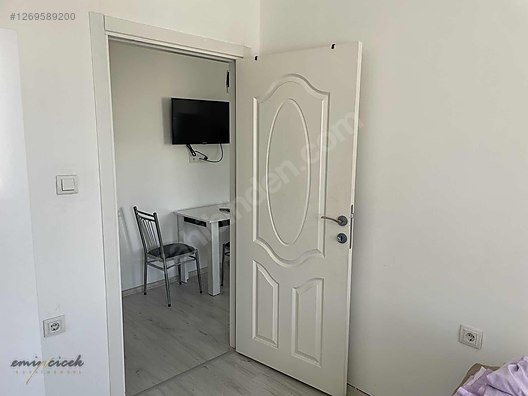 ÇİÇEKLER BAYAN APARTI - GÜVENLİ, TEMİZ, DÜZENLİ ve SICACIK - Lalapaşa küçük 12