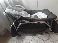 iki kademeli sallanabilen ana kucağı