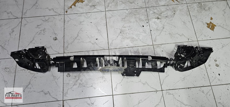BMW 1 Serisi Tampon Braketi (Arka)