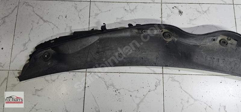 BMW 5 Serisi Tampon Izgarası