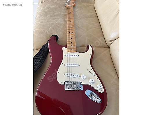 İkinci El ve Sıfır Alışveriş / Müzik / Müzik Aletleri / Telli Çalgılar / Gitar / Elektro