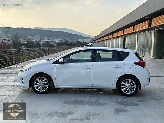 Vasıta / Otomobil / Toyota / Auris / 1.4 D-4D / Active