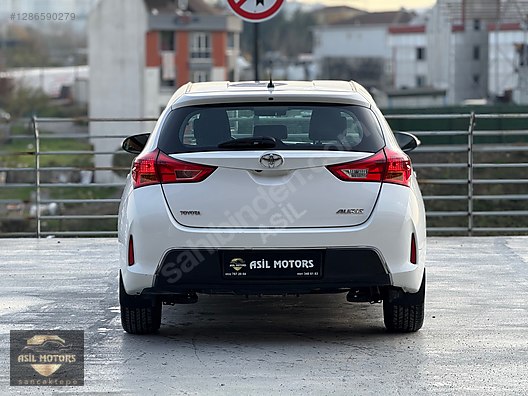 Vasıta / Otomobil / Toyota / Auris / 1.4 D-4D / Active