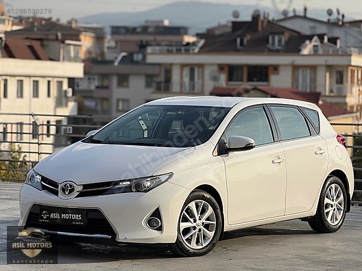 Vasıta / Otomobil / Toyota / Auris / 1.4 D-4D / Active
