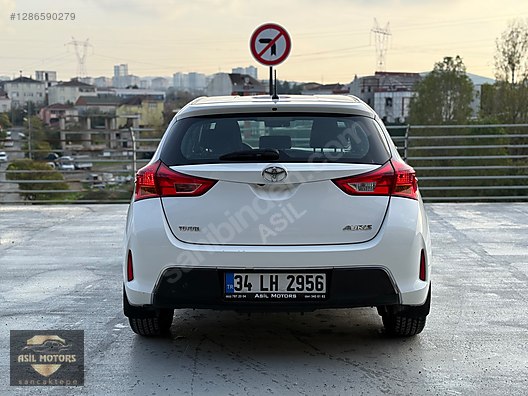 Vasıta / Otomobil / Toyota / Auris / 1.4 D-4D / Active
