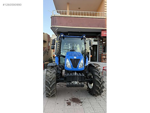 Machinery / Agricultural Machines / Tractors / New Holland / T4.75S